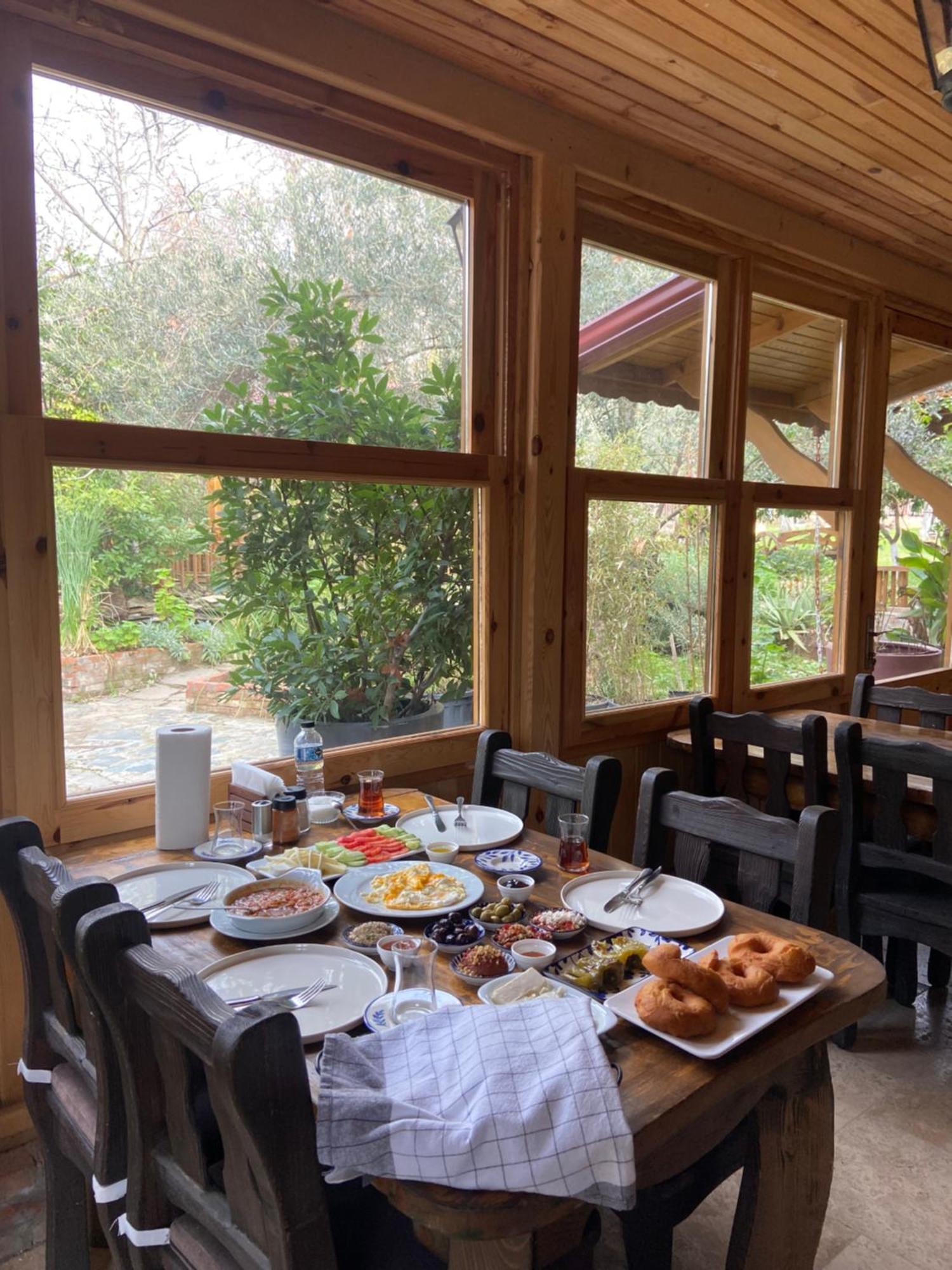 Pavelin Yeri Otel Edremit  Exterior foto